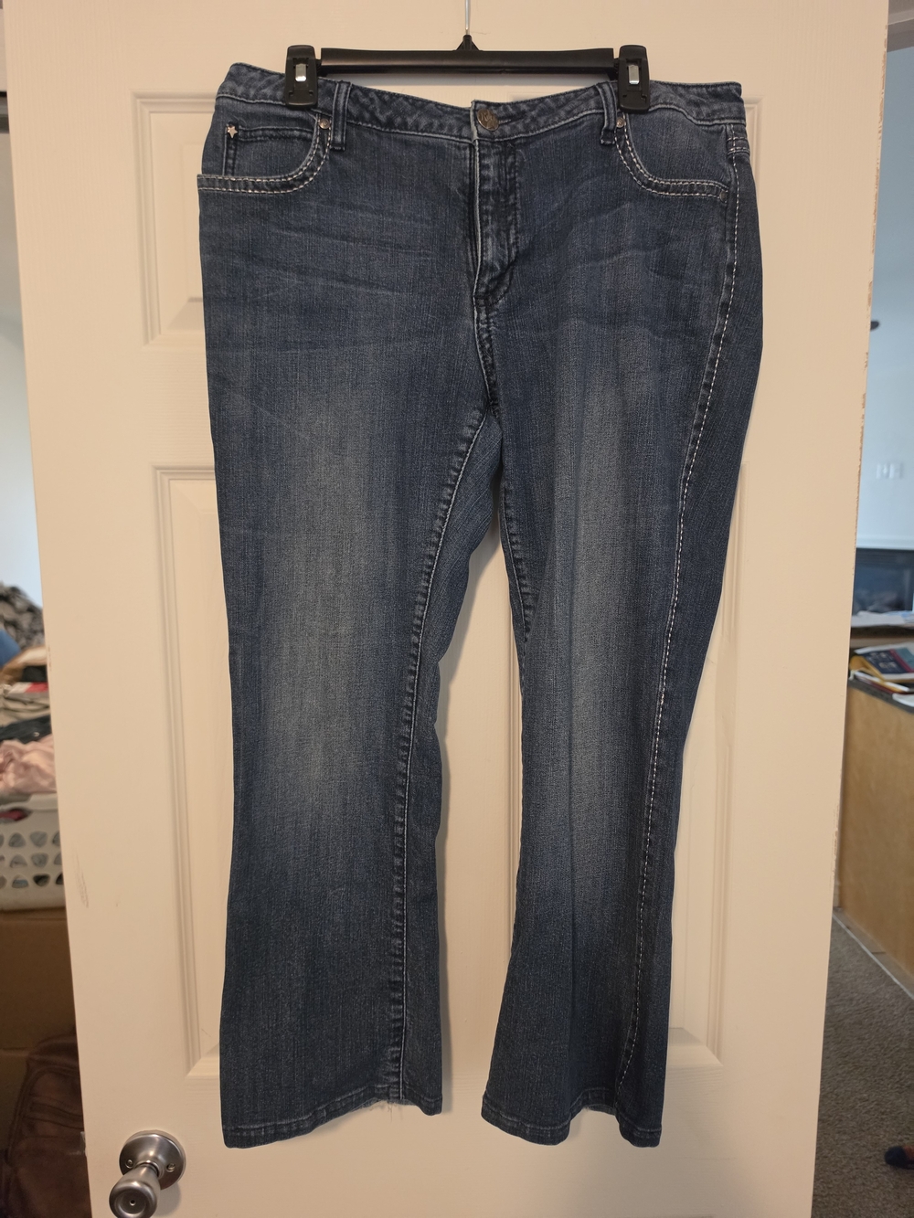 Wrangler Women’s Straight Leg Blue Jeans
